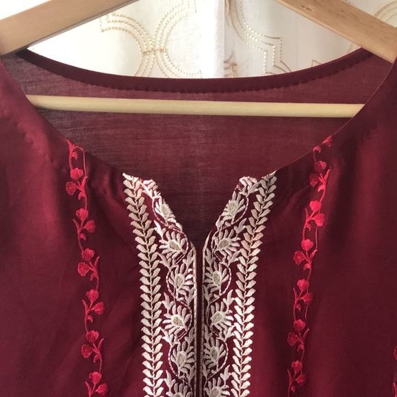 Embroider Embellished Kurta - Picture 3 of 4